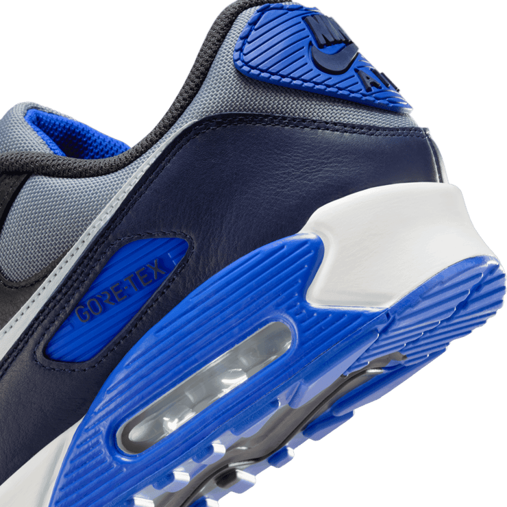 Nike Air Max 90 GORE-TEX Angle 5