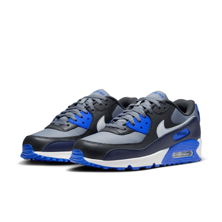 Nike Air Max 90 GORE-TEX Angle 2