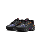 Nike Air Max Plus Drift (GS) Angle 2