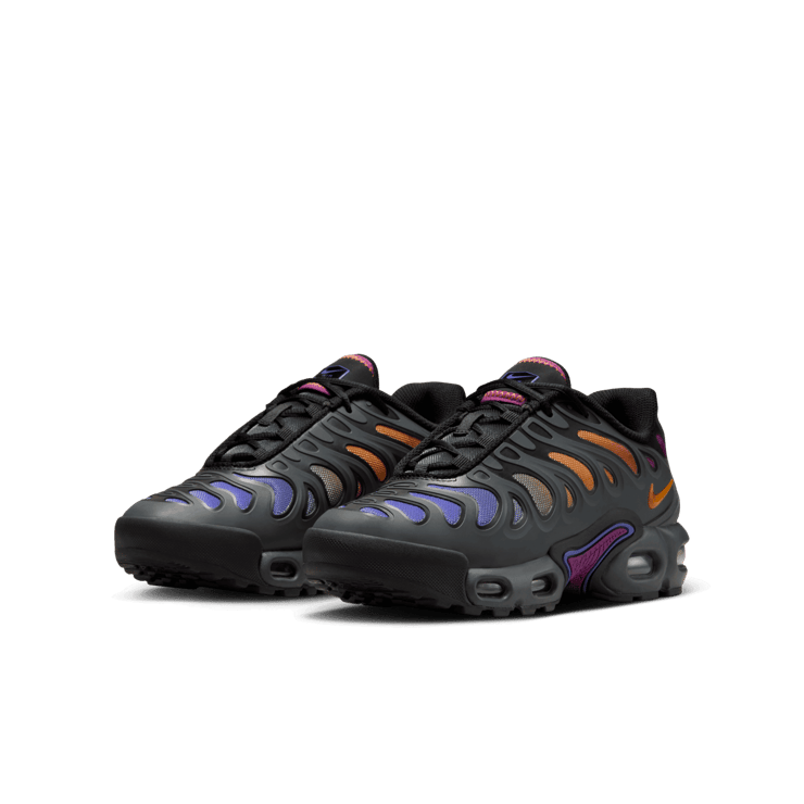 Nike Air Max Plus Drift (GS) Angle 2