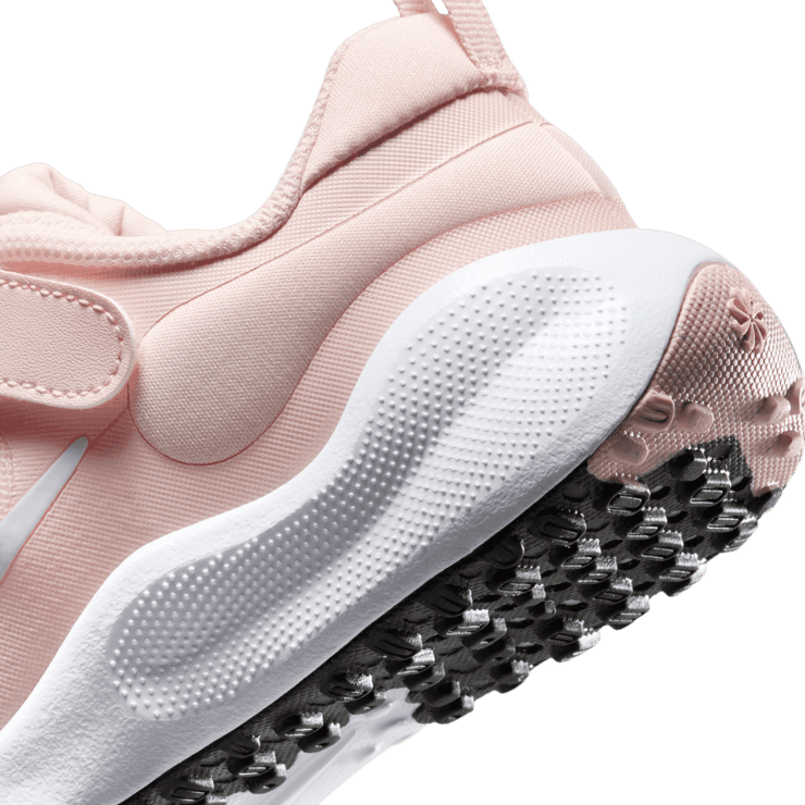 Nike Revolution 7 (PS) Angle 5