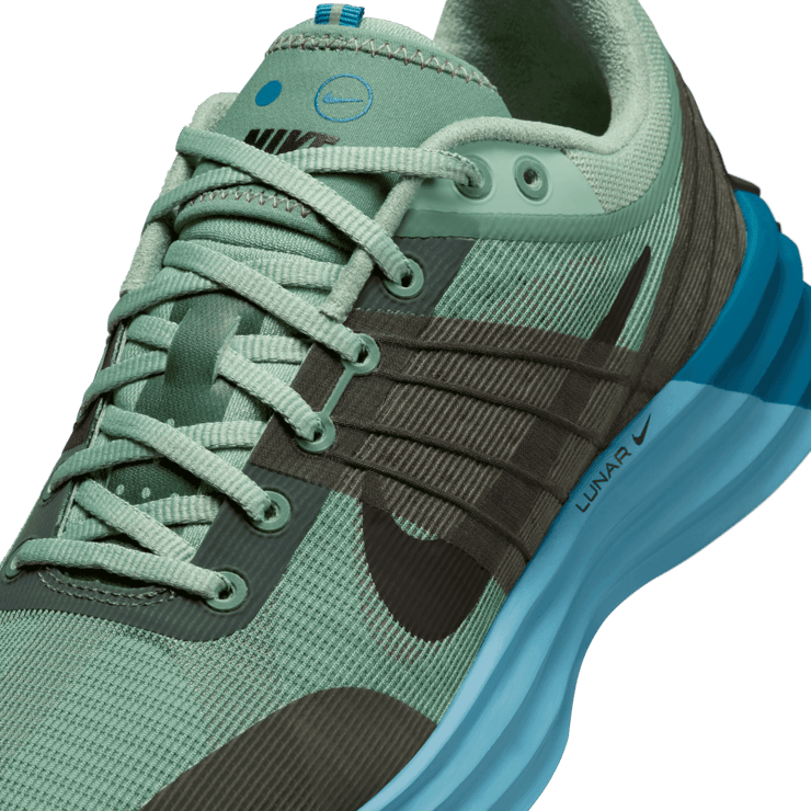 Nike Lunar Roam Angle 4