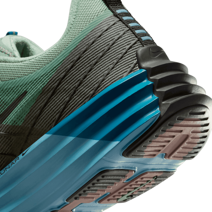 Nike Lunar Roam Angle 5