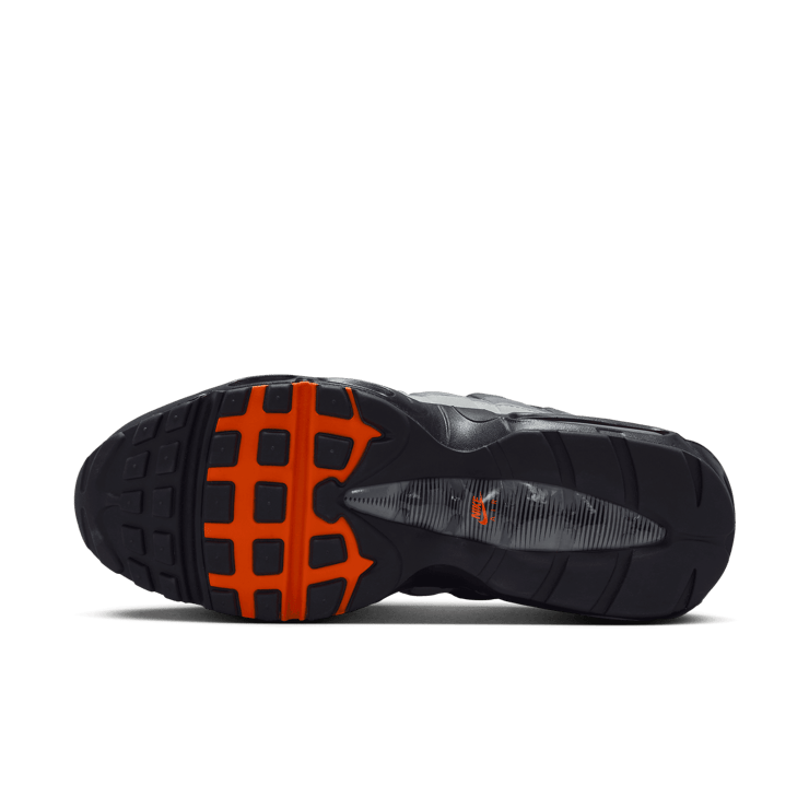 Nike Air Max 95 Black Hyper Crimson Angle 0