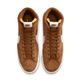 Nike Blazer Mid '77 Premium Angle 1