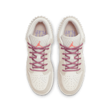 Air Jordan 1 Low SE (GS) Angle 1