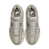 Nike Air Zoom Vomero 5 'Dark Stucco' Angle 1