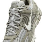Nike Air Zoom Vomero 5 'Dark Stucco' Angle 4