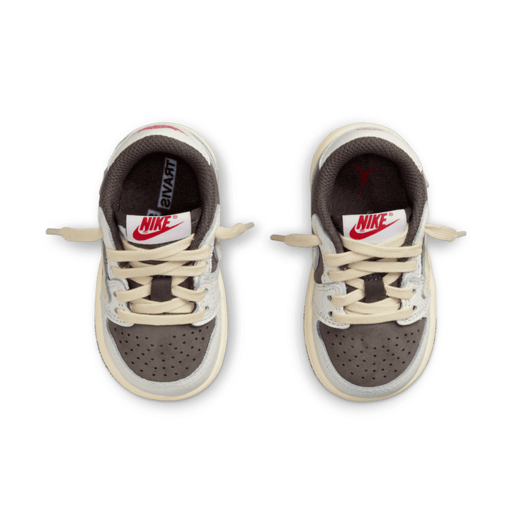 Jordan 1 Low x Travis Scott Angle 1