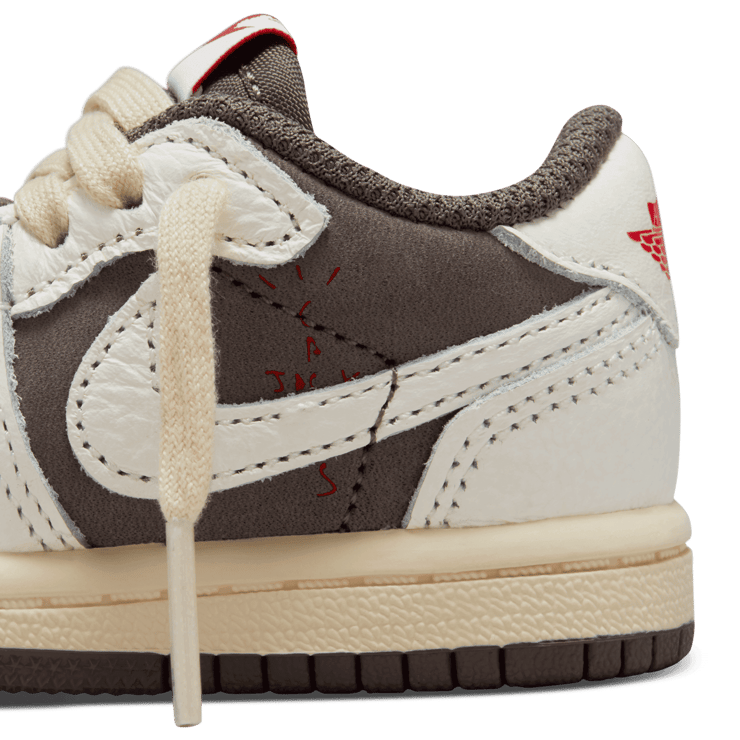 Jordan 1 Low x Travis Scott Angle 7
