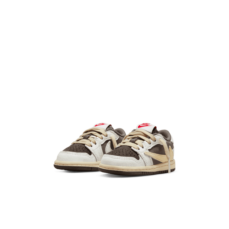 Jordan 1 Low x Travis Scott Angle 2