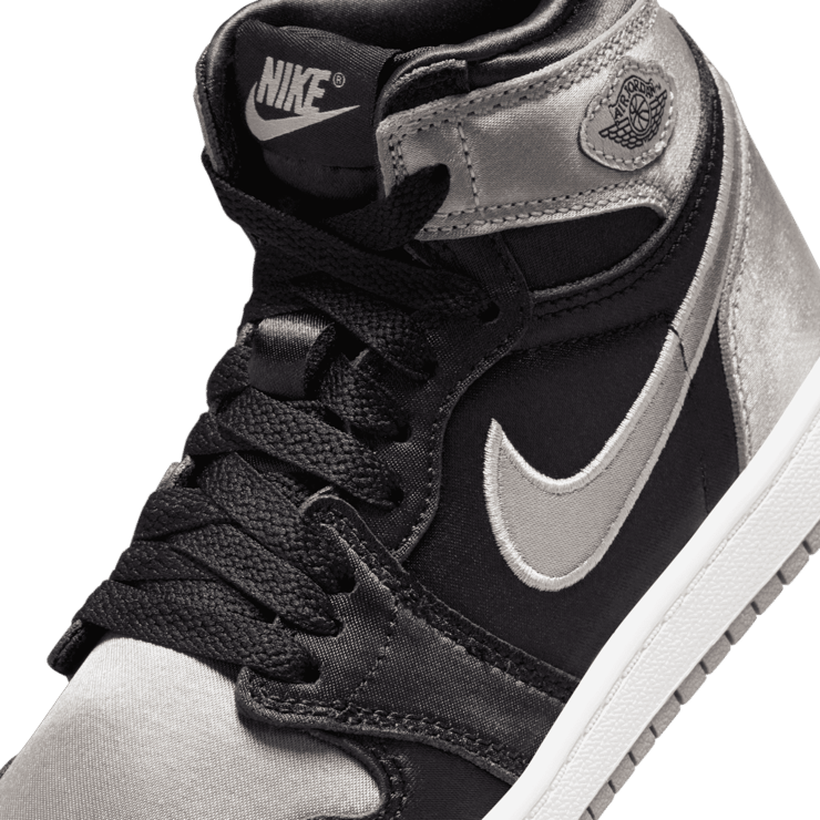 Air Jordan 1 Retro High OG Satin Shadow (PS) Angle 4