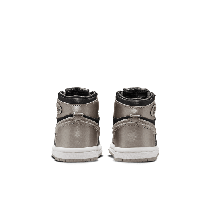 Air Jordan 1 Retro High OG Satin Shadow (TD) Angle 4