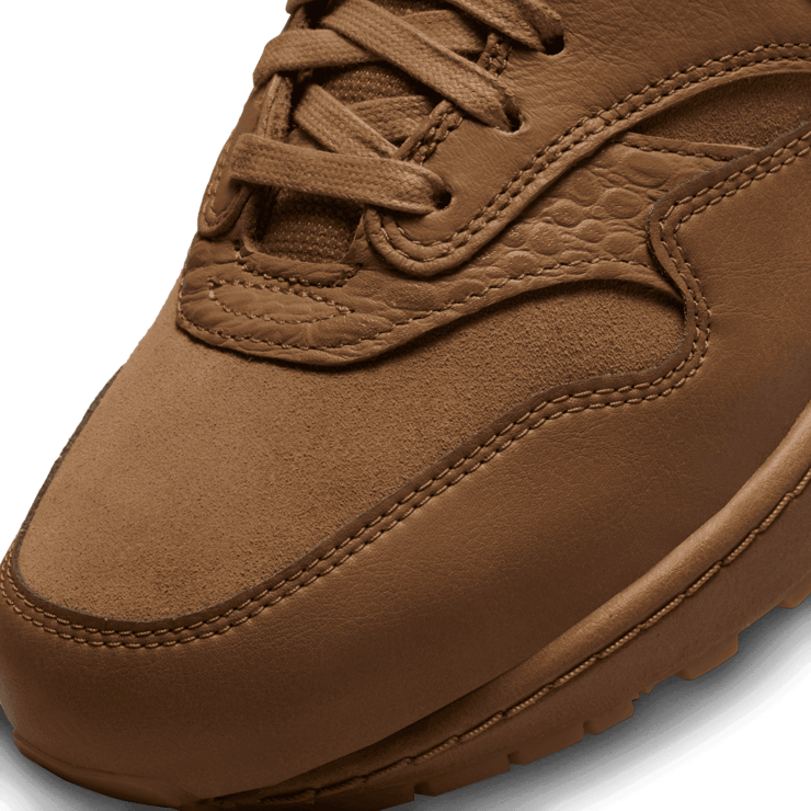 Nike Air Max 1 ‘87 NBHD Ale Brown (W) Angle 4