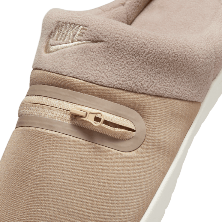 Nike Burrow Slippers Angle 3