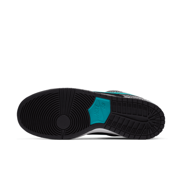 Nike SB Dunk Low atmos Elephant Angle 0