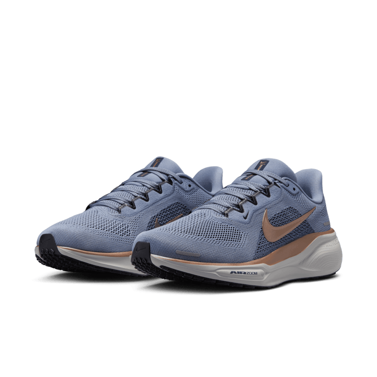 Nike Pegasus 41 Road (Extra Wide) Angle 2