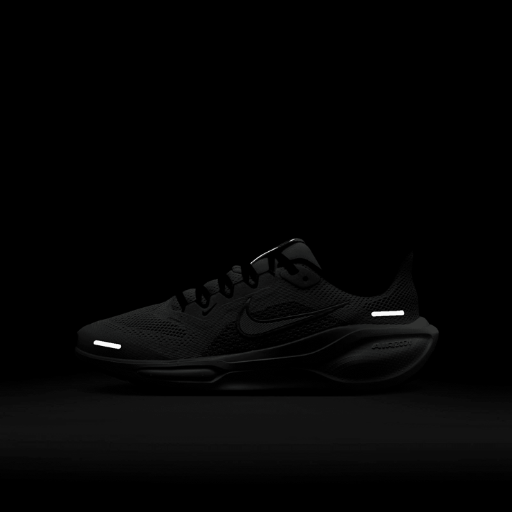 Nike Pegasus 41 Road (GS) Angle 8