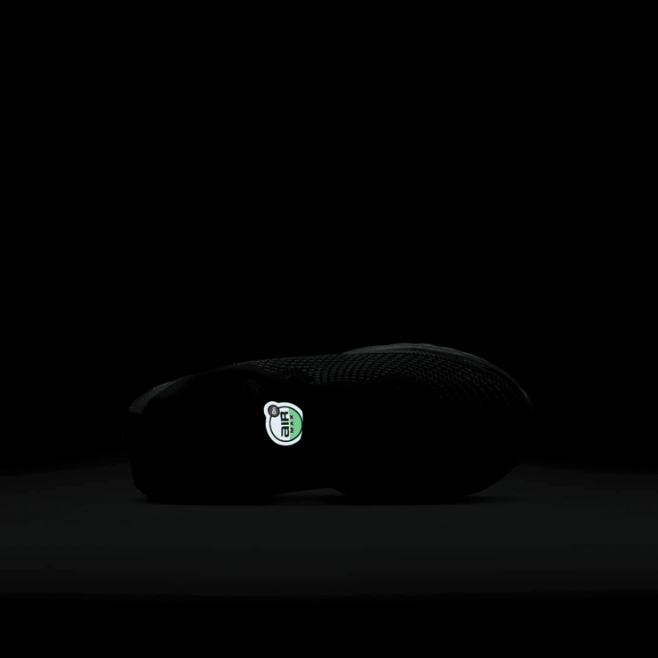 Nike Air Max Dn (PS) Angle 6