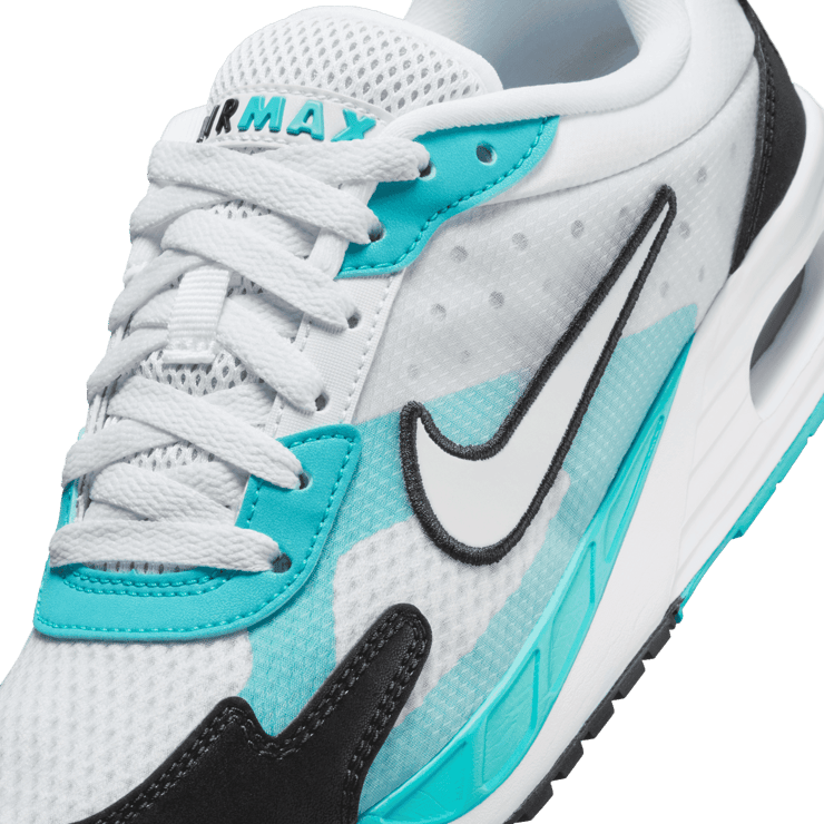 Nike Air Max Solo (GS) Angle 4