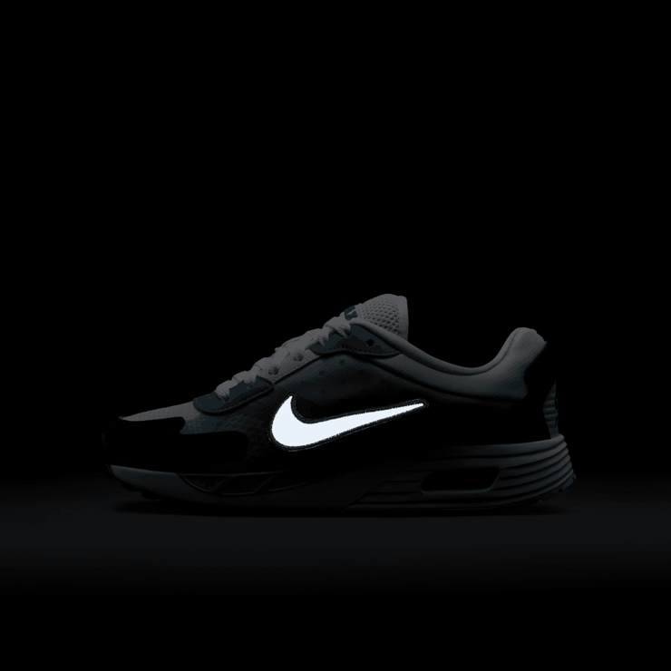 Nike Air Max Solo (GS) Angle 7
