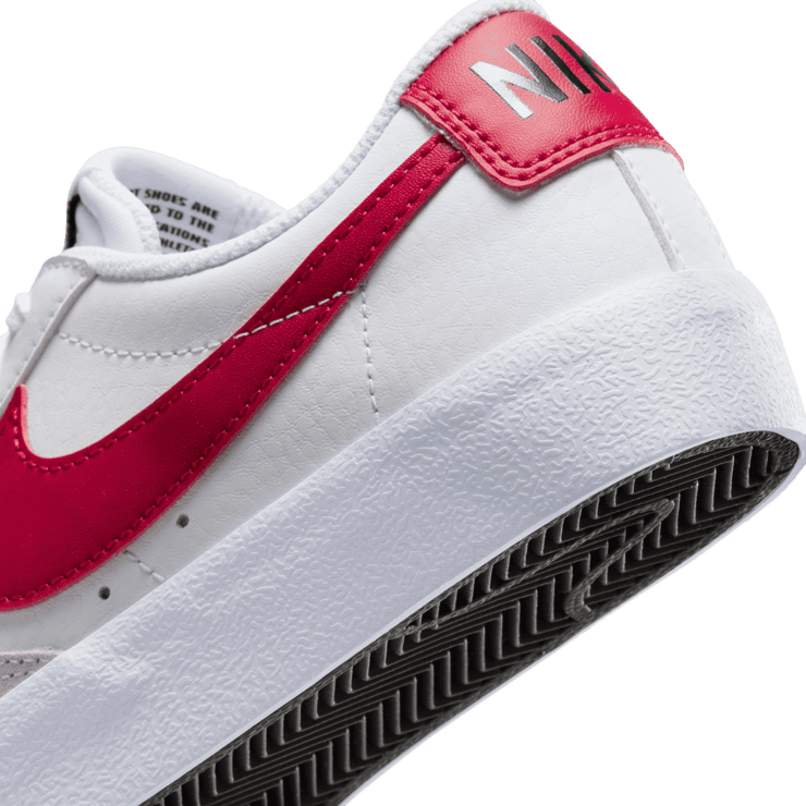 Nike Blazer Low '77 (GS) Angle 5