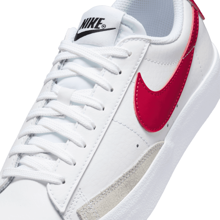 Nike Blazer Low '77 (GS) Angle 4