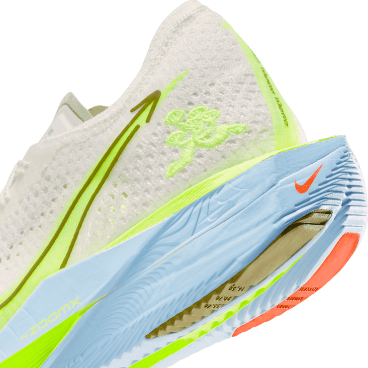 Nike Vaporfly 3 Road Racing Angle 5
