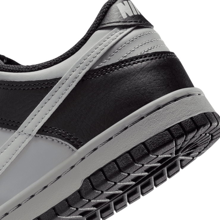 Nike Dunk Low (GS) Angle 5