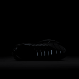 Nike Air Max Plus (GS) Angle 6
