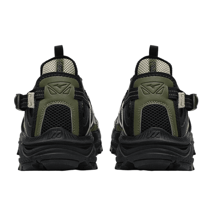 Mizuno Racer Trail SE Angle 1