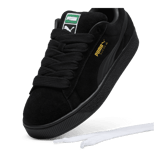 PUMA Suede XL Sneakers in Black Angle 2