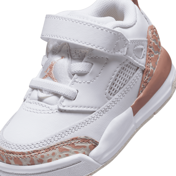 Jordan Spizike Low (TD) Angle 4