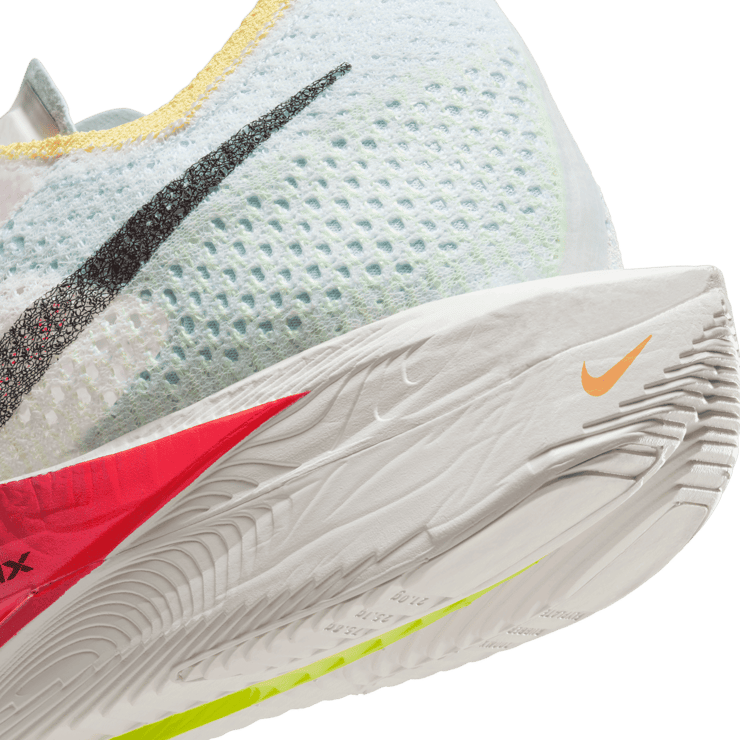 Nike Vaporfly 3 Road Racing Angle 5