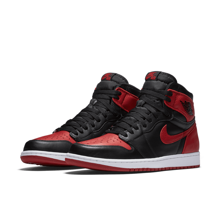 Jordan 1 High Bred Banned (2016) Angle 2