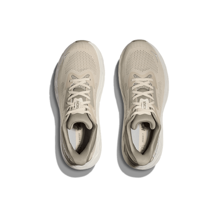 Hoka One One Arahi 7 2E Wide Oat Milk Barley Angle 0