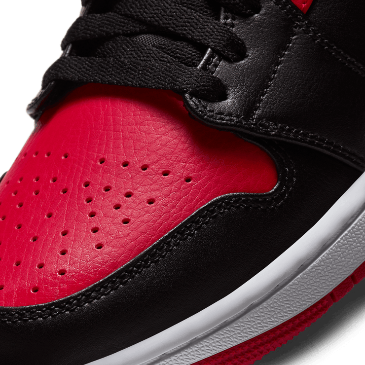 Jordan 1 Mid Banned Angle 4