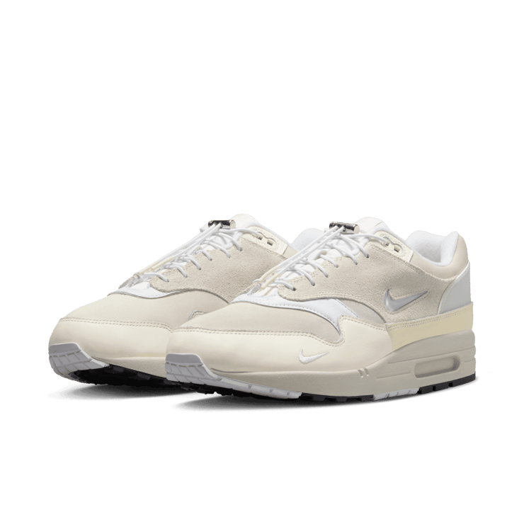 Nike Air Max 1 No Bubble Angle 2