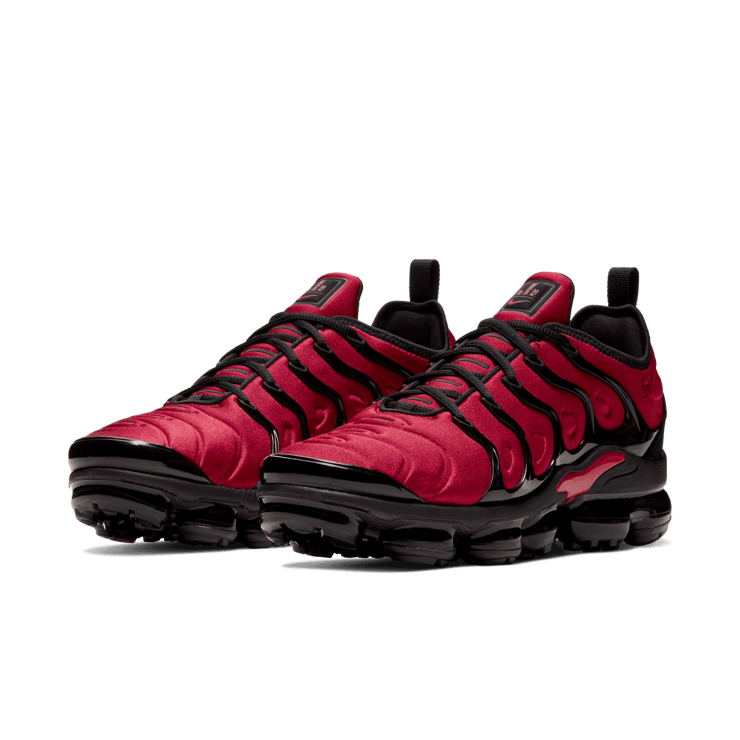 Nike Air VaporMax Plus Angle 2