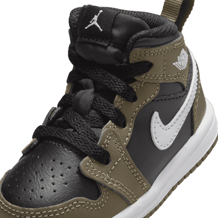 Jordan 1 Mid (TD) Angle 4