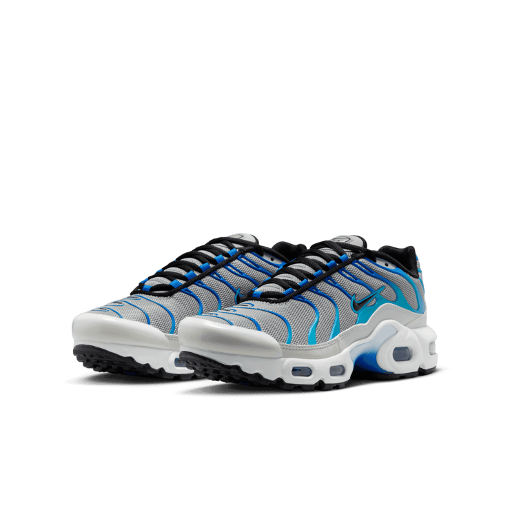 Nike Air Max Plus (GS) Angle 2