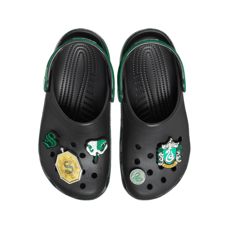 Crocs Classic Clog Harry Potter Slytherin Angle 1