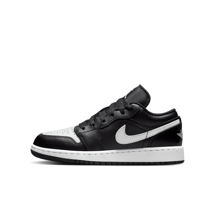 Air Jordan 1 Low Black Summit White (GS) Angle 0