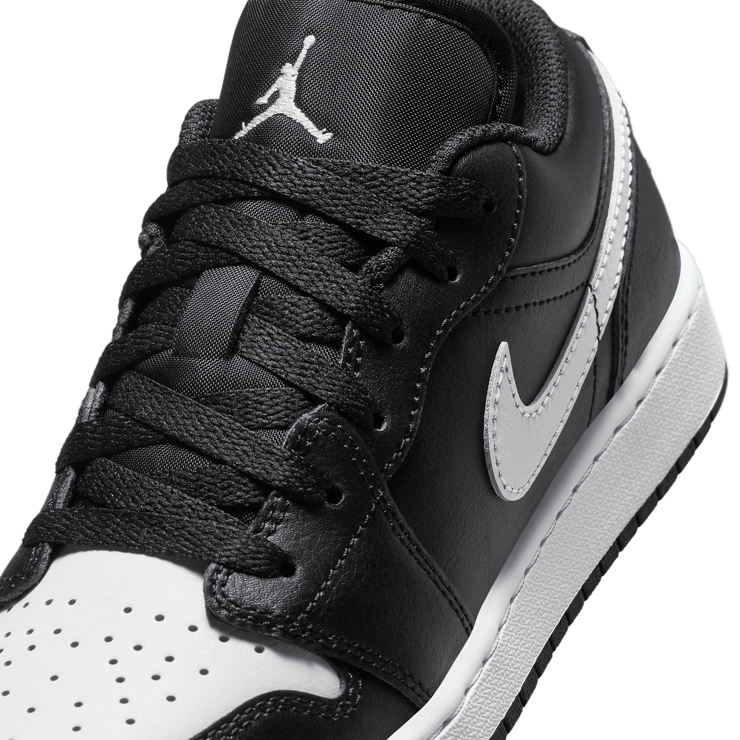 Air Jordan 1 Low Black Summit White (GS) Angle 5