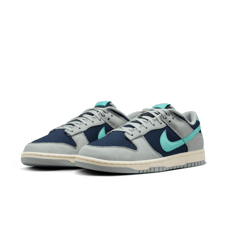 Nike Dunk Low Premium 'Dark Obsidian Green Frost' Angle 2