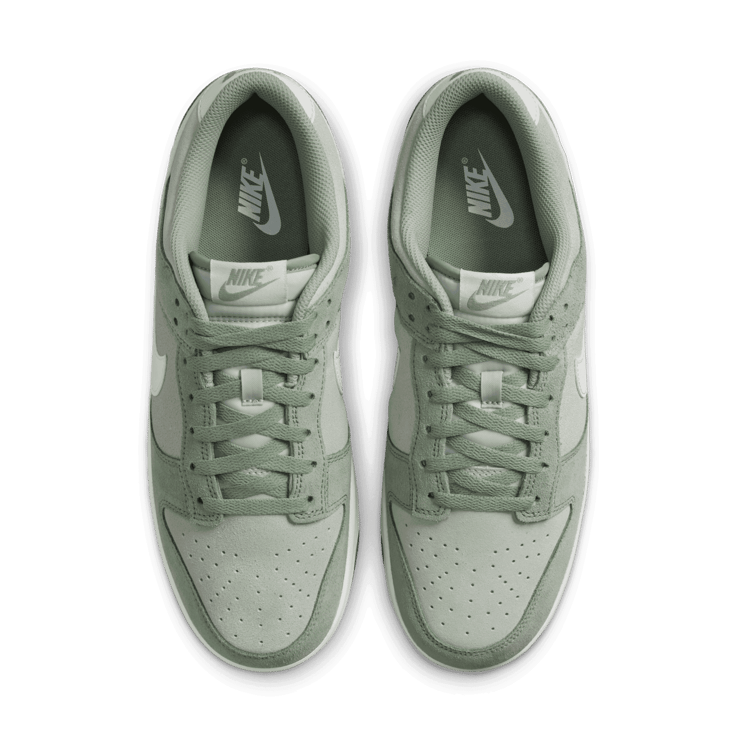 Nike Dunk Low SE 'Jade Horizon Gum' Angle 1