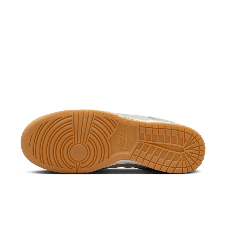 Nike Dunk Low SE 'Jade Horizon Gum' Angle 0