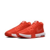 Nike LeBron Witness 8 (Team Bank) Basketball Angle 2