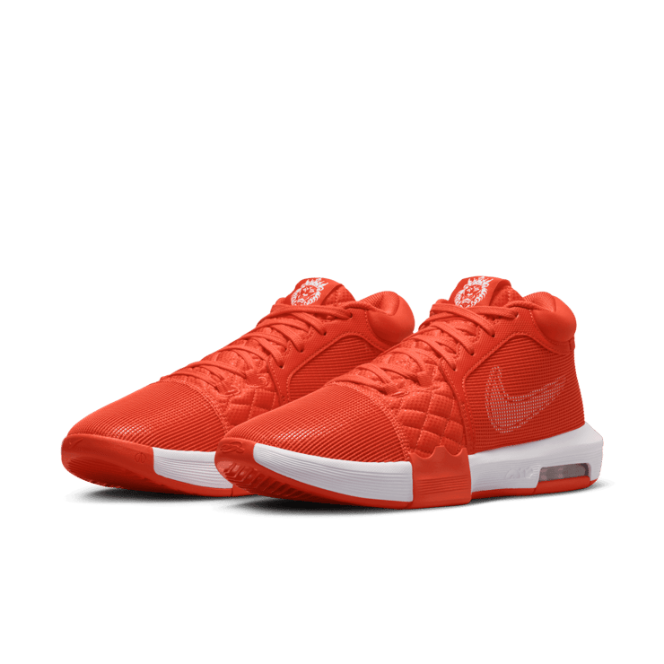 Nike LeBron Witness 8 (Team Bank) Basketball Angle 2