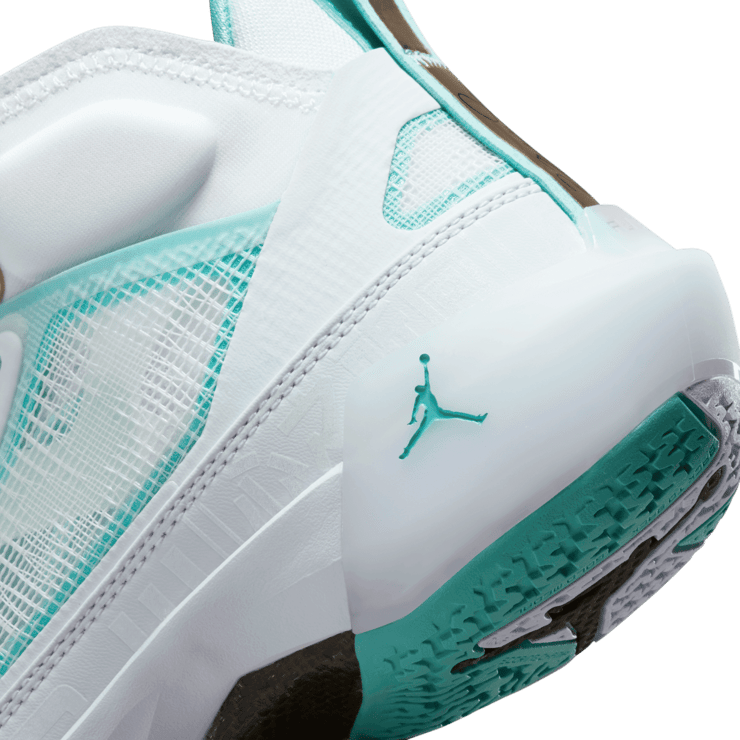 Air Jordan 37 Guo Ailun Angle 5